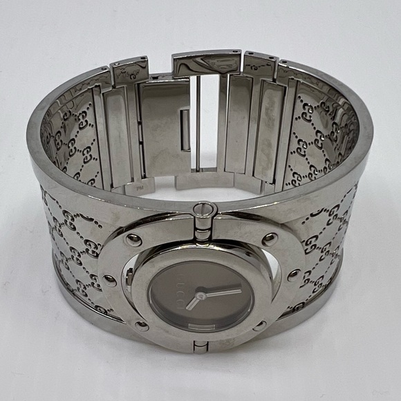 Gucci Twirl Stainless Steel Bangle Bracelet Watch - Picture 3 of 16